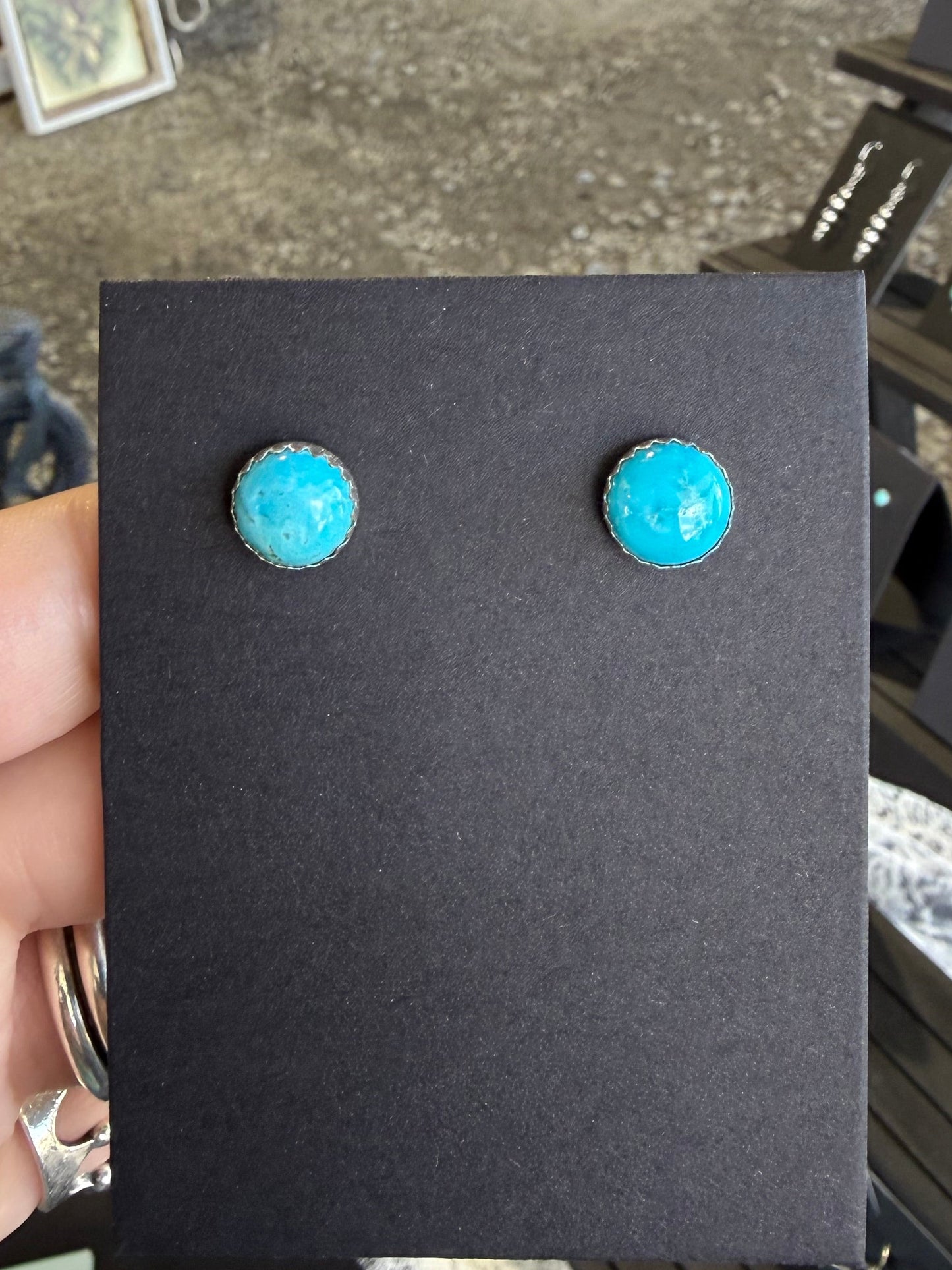 Simple Studs